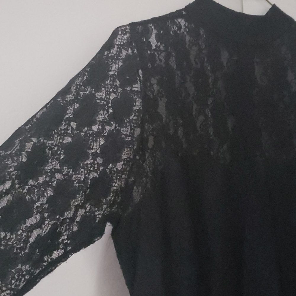 Black Lace Dredd - Picture 3 of 4